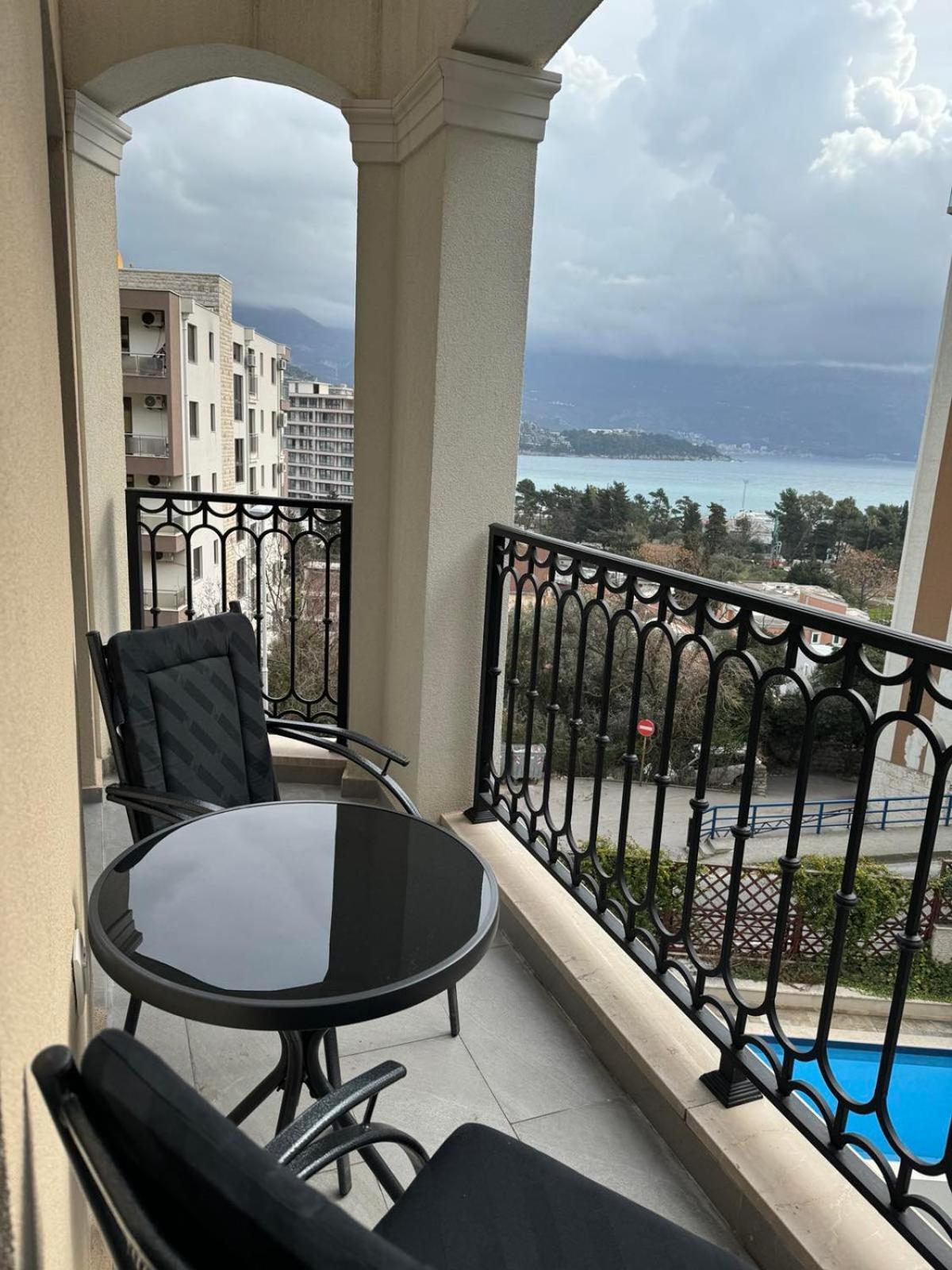 Apartman Anna Atina Budva Exteriör bild